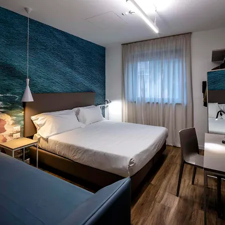 Hotel Western Corsi Torrimpietra