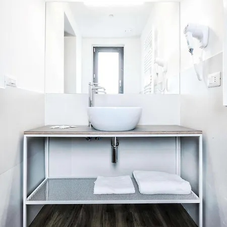 Western Corsi 酒店