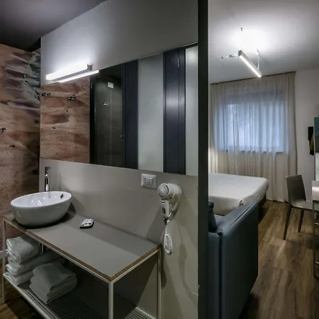 Western Corsi 酒店