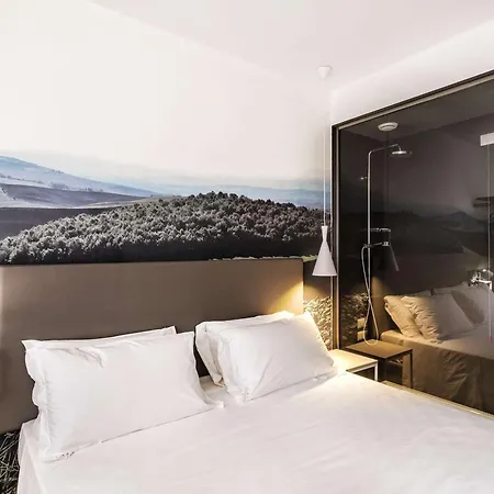 Szálloda Western Corsi 4*