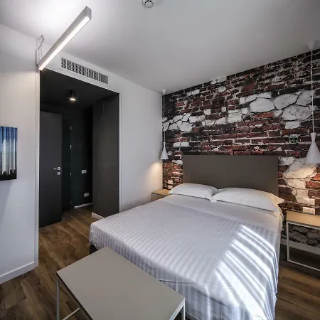 Hotel Western Corsi Torrimpietra