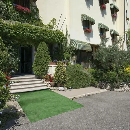 Western Corsi 酒店